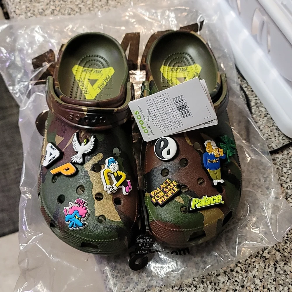 Palace×Crocs - Picture 2 of 3